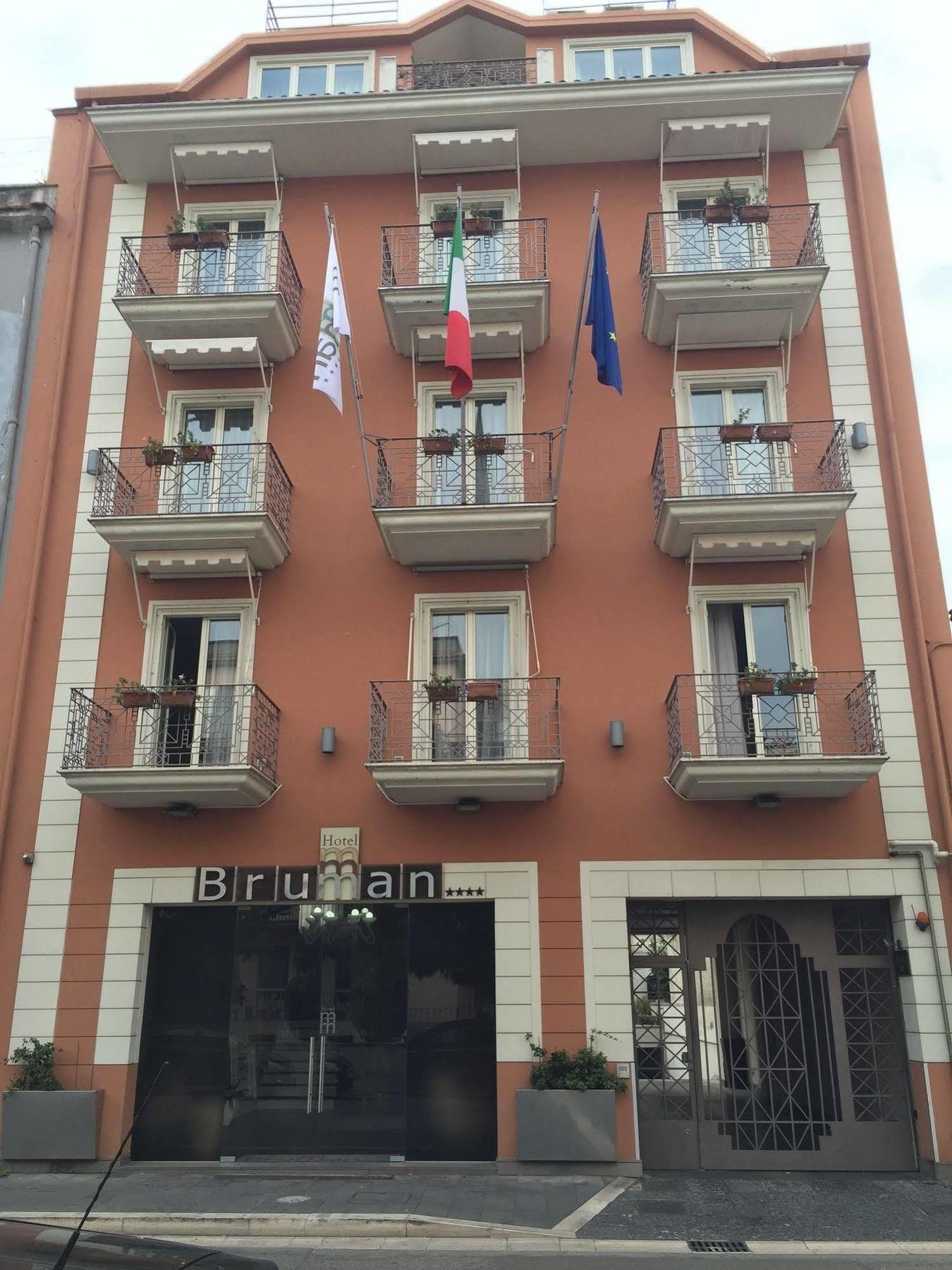 Hotel Bruman Caserte Extérieur photo